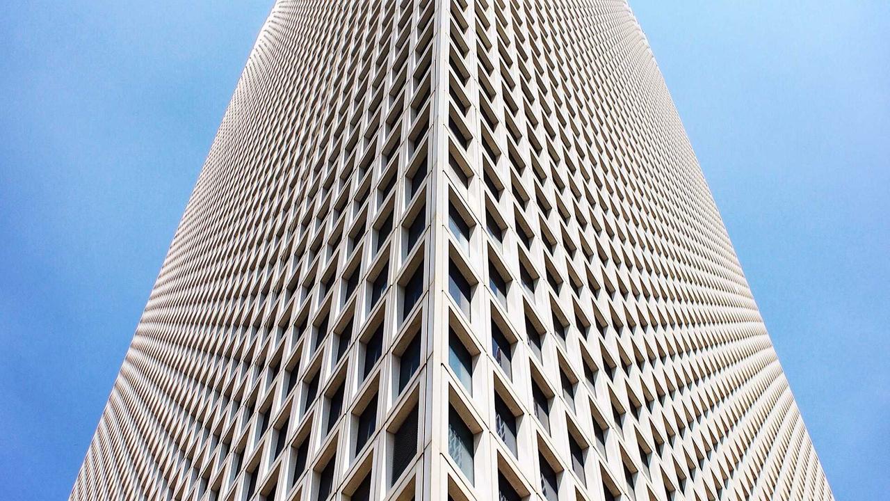 IT業界の障害事例から学ぶインフラ設計の教訓｜有名障害に共通するパターンと対策