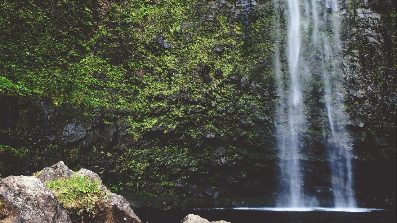 ログ管理の基礎|rsyslog・journalctlの使い方とログ設計のポイント